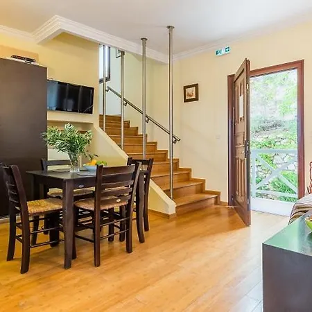 Villa Agios Nikitas Resort Villas *