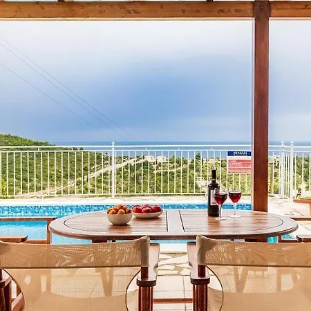 Villa Agios Nikitas Resort Villas *